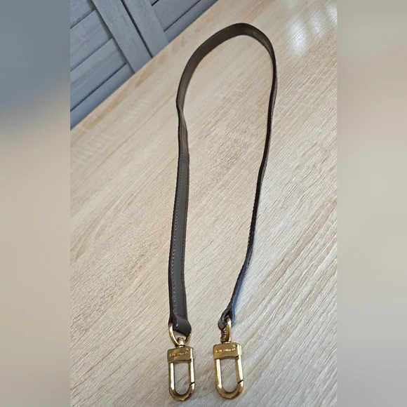 Authentic LOUIS VUITTON Vachetta Leather Strap - Picture 3 of 7